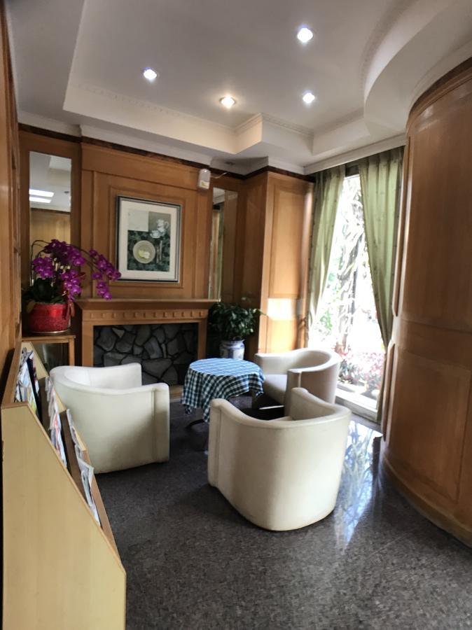 Shiah Yih Hotel Huwei Bagian luar foto